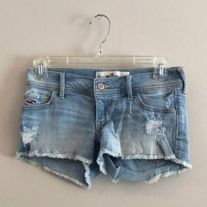 Hollister Women’s Low-Rise Denim Short | Size 00